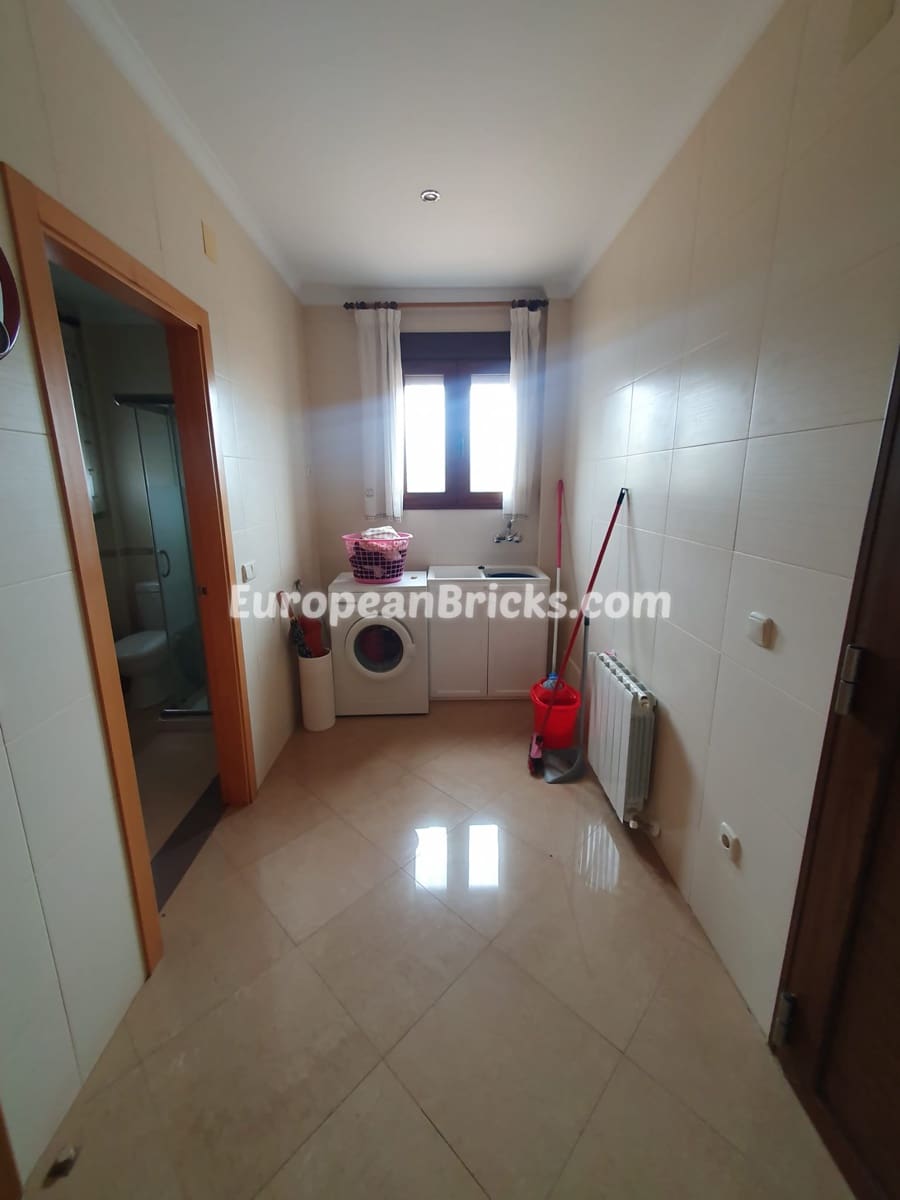 4 soveværelse Villa til salg i Chella - € 335.000 (Ref: 8478724)