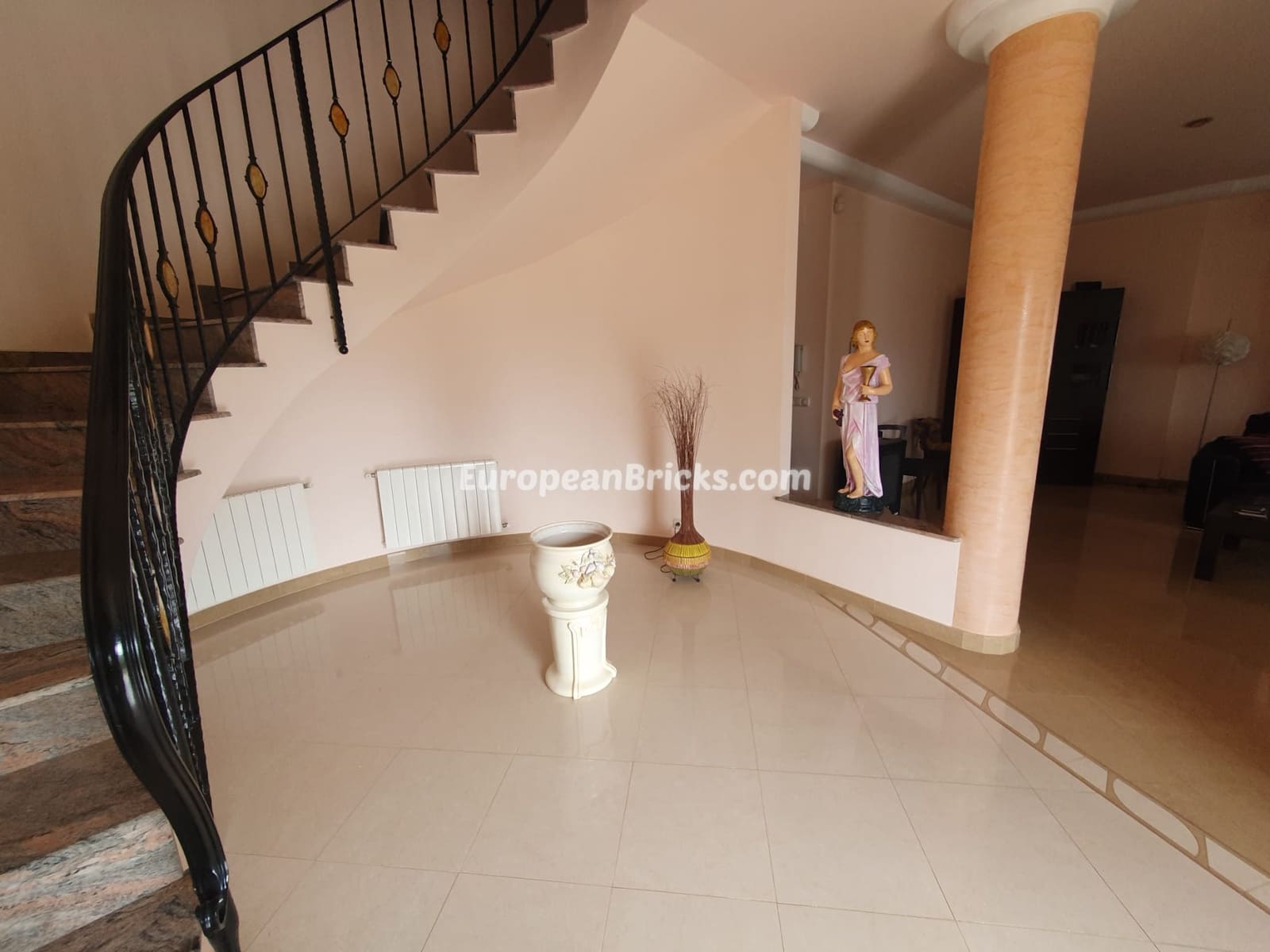 4 soveværelse Villa til salg i Chella - € 335.000 (Ref: 8478724)