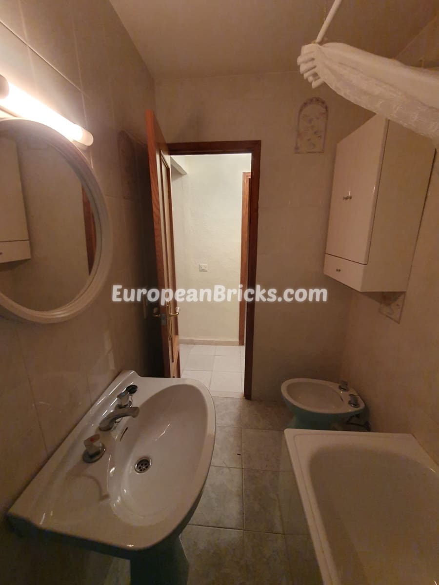 5 soveværelse Lejlighed til salg i Enguera - € 90.000 (Ref: 8478729)