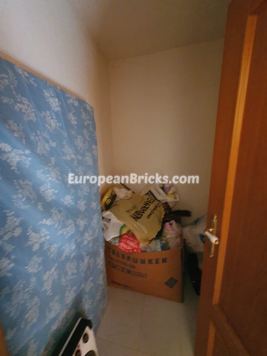 5 soveværelse Lejlighed til salg i Enguera - € 90.000 (Ref: 8478729)