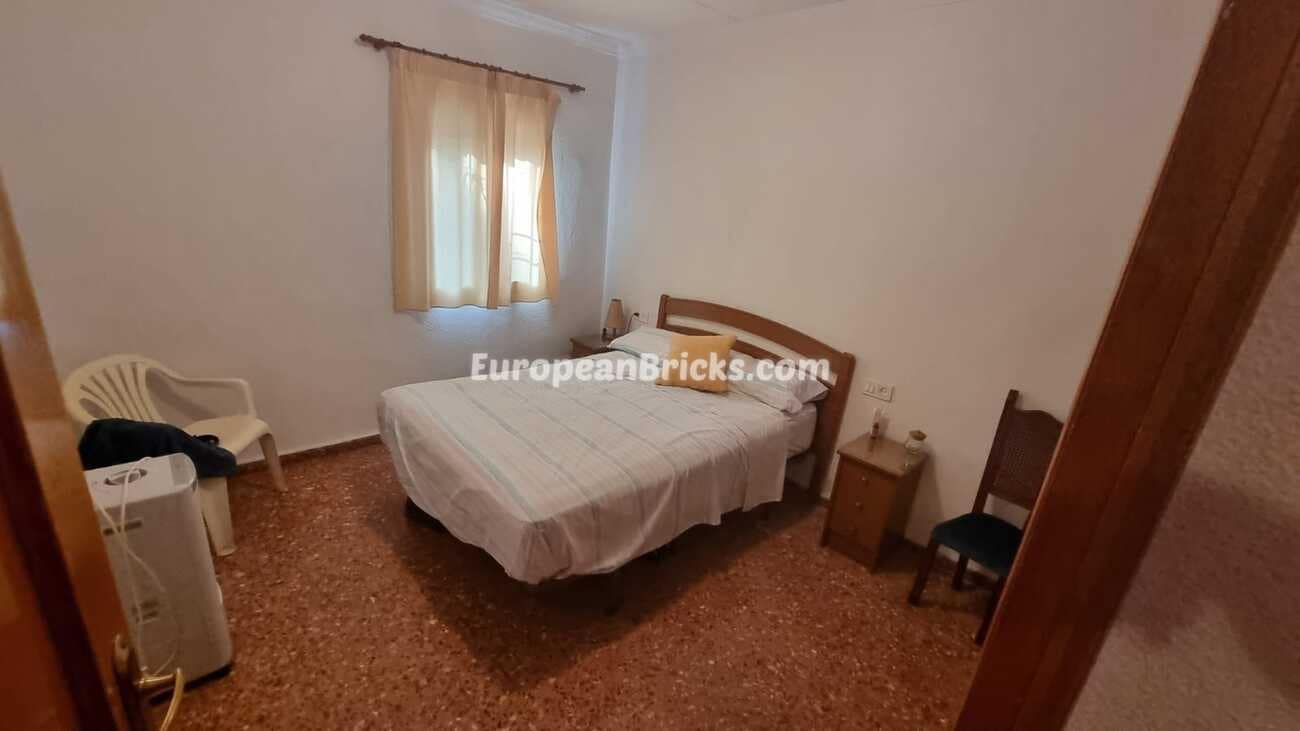 4 makuuhuone Maalaistalo myytävänä paikassa Xativa mukana uima-altaan - 135 000 € (Ref: 8661602)