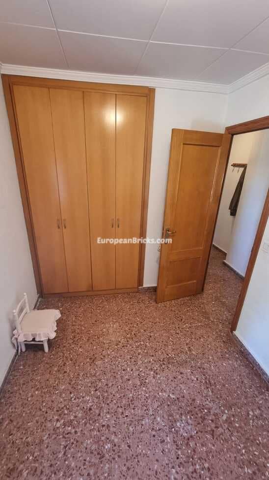 4 bedroom Finca/Country House for sale in Xativa with pool - € 139,950 (Ref: 8661602)