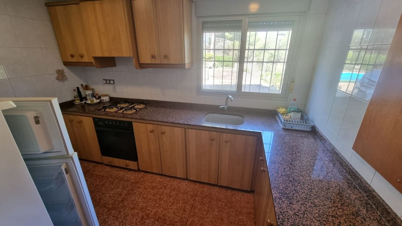 4 bedroom Finca/Country House for sale in Xativa with pool - € 139,950 (Ref: 8661602)