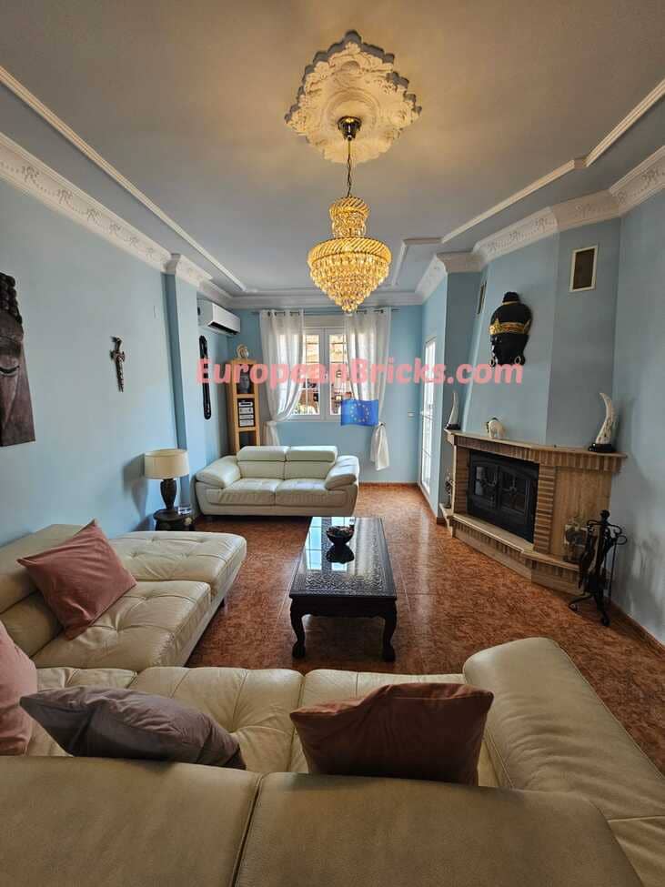 6 soveværelse Byhus til salg i Xativa med swimmingpool - € 430.000 (Ref: 8774840)