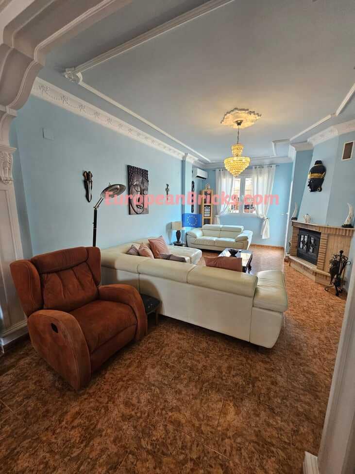 6 soveværelse Byhus til salg i Xativa med swimmingpool - € 430.000 (Ref: 8774840)