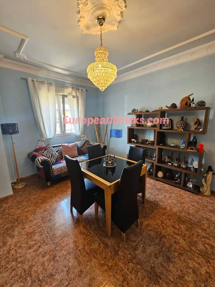 6 soveværelse Byhus til salg i Xativa med swimmingpool - € 430.000 (Ref: 8774840)