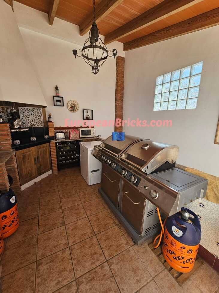 6 soveværelse Byhus til salg i Xativa med swimmingpool - € 430.000 (Ref: 8774840)