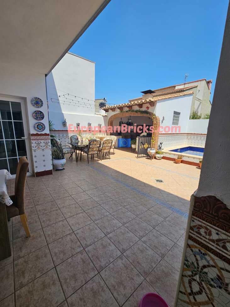 6 soveværelse Byhus til salg i Xativa med swimmingpool - € 430.000 (Ref: 8774840)