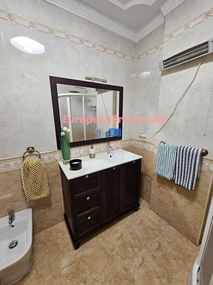 6 soveværelse Byhus til salg i Xativa med swimmingpool - € 430.000 (Ref: 8774840)