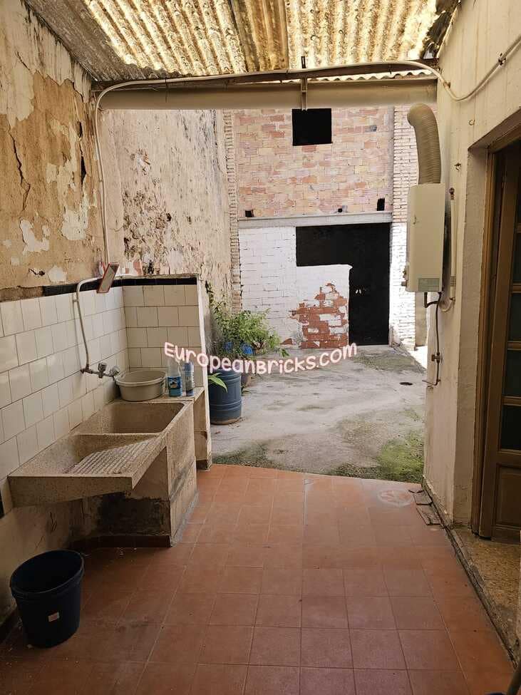 3 soveværelse Byhus til salg i Canals - € 75.000 (Ref: 8940171)