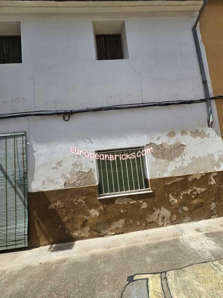 3 soveværelse Byhus til salg i Canals - € 75.000 (Ref: 8940171)