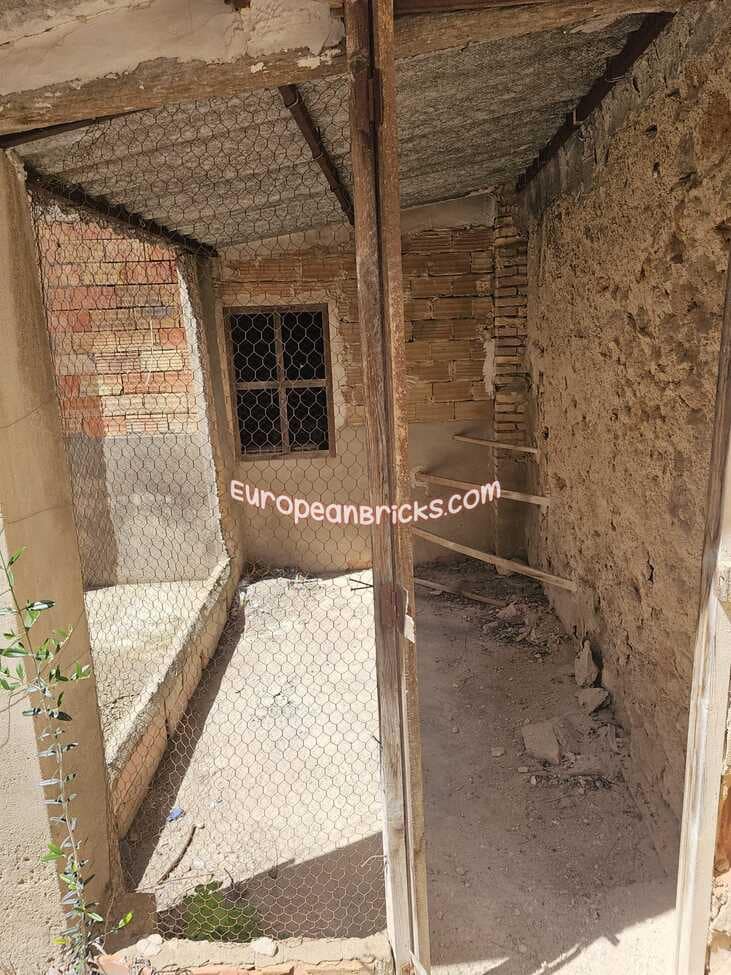 3 soveværelse Byhus til salg i Canals - € 75.000 (Ref: 8940171)