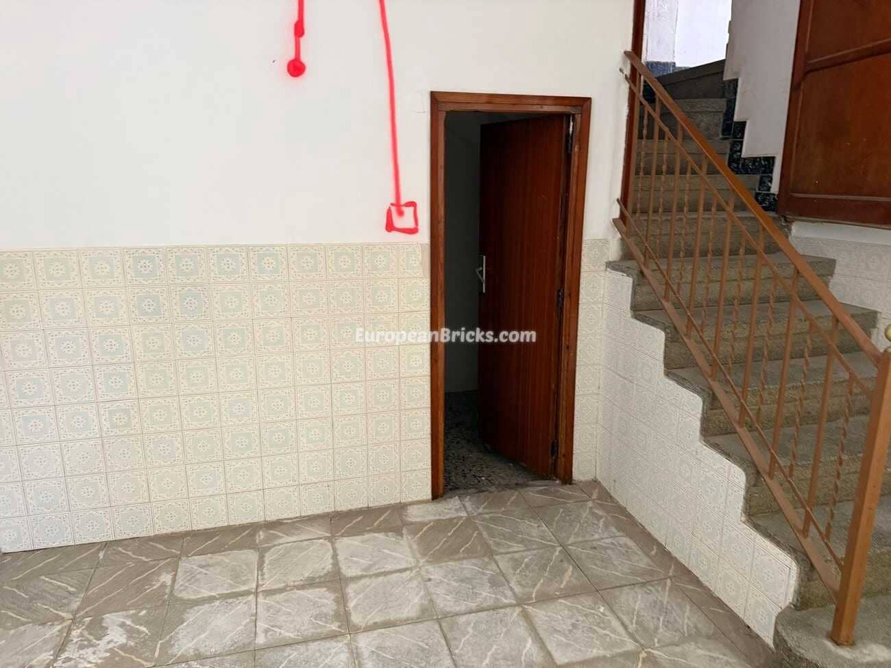 4 soveværelse Byhus til salg i Anna - € 95.000 (Ref: 9033256)