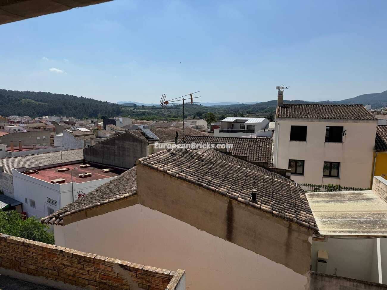 4 soveværelse Byhus til salg i Anna - € 95.000 (Ref: 9033256)