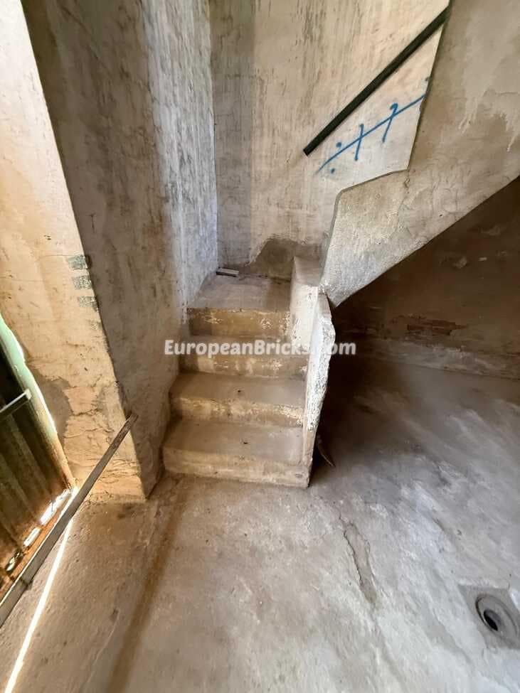 4 soveværelse Byhus til salg i Anna - € 95.000 (Ref: 9033256)