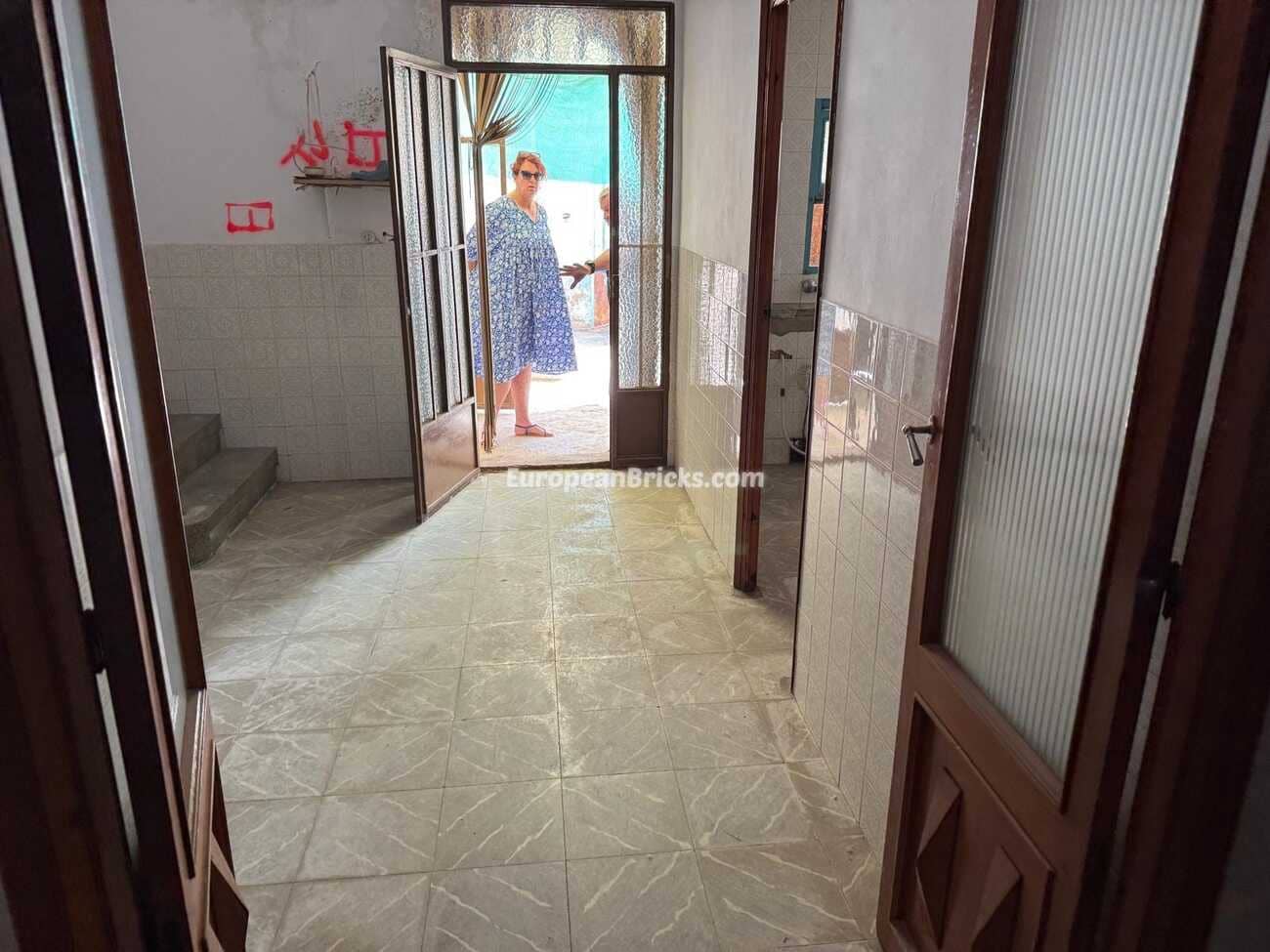 4 soveværelse Byhus til salg i Anna - € 95.000 (Ref: 9033256)