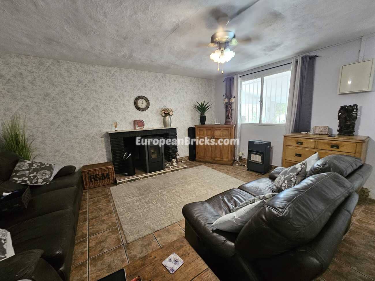 2 soveværelse Finca/Landehus til salg i Ibi med swimmingpool garage - € 147.950 (Ref: 9130489)