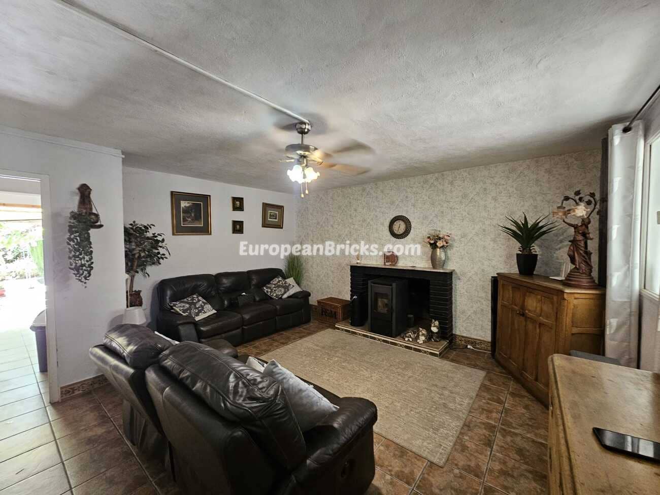 2 soveværelse Finca/Landehus til salg i Ibi med swimmingpool garage - € 147.950 (Ref: 9130489)