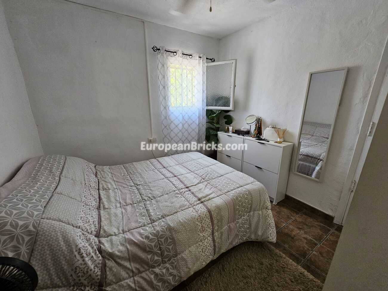 2 soveværelse Finca/Landehus til salg i Ibi med swimmingpool garage - € 147.950 (Ref: 9130489)