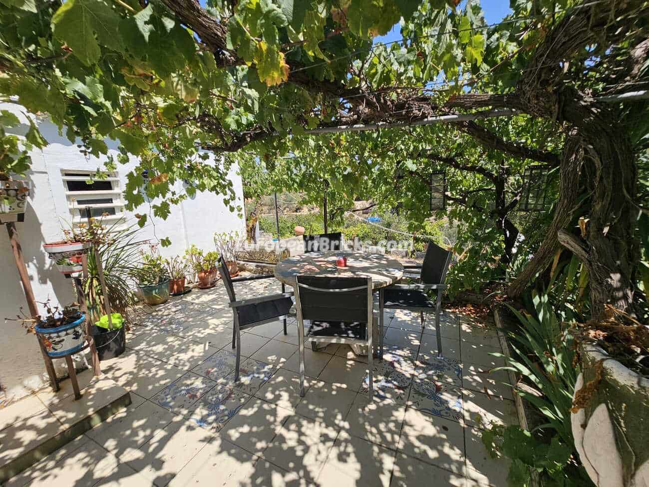 2 soveværelse Finca/Landehus til salg i Ibi med swimmingpool garage - € 147.950 (Ref: 9130489)