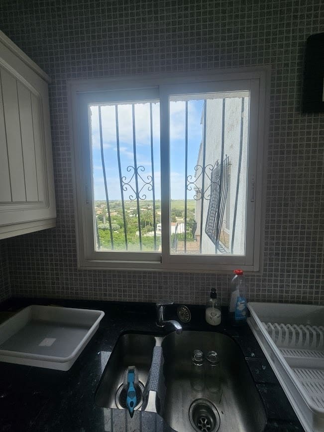 5 bedroom Villa for sale in Oliva with pool - € 350,000 (Ref: 9182046)