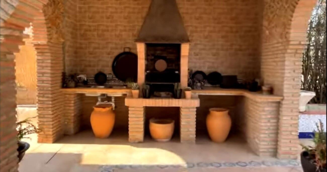 4 bedroom Finca/Country House for sale in Moraleda de Zafayona with pool garage - € 249,950 (Ref: 9304655)