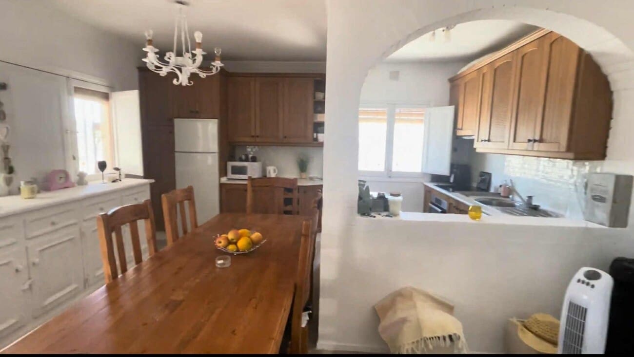 4 bedroom Finca/Country House for sale in Moraleda de Zafayona with pool garage - € 249,950 (Ref: 9304655)