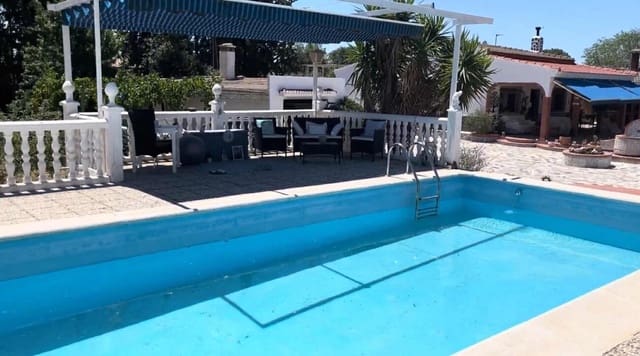 4 bedroom Finca/Country House for sale in Moraleda de Zafayona with pool garage - € 249,950 (Ref: 9304655)