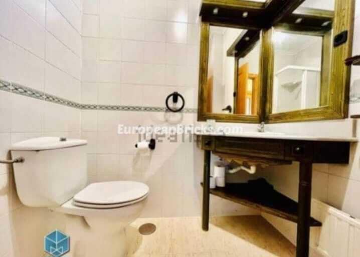 3 slaapkamer Villa te koop in Camarena met garage - € 245.000 (Ref: 9325224)