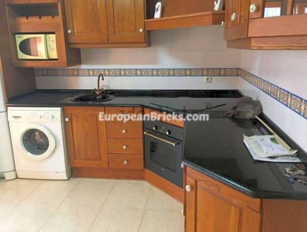 3 slaapkamer Villa te koop in Camarena met garage - € 245.000 (Ref: 9325224)