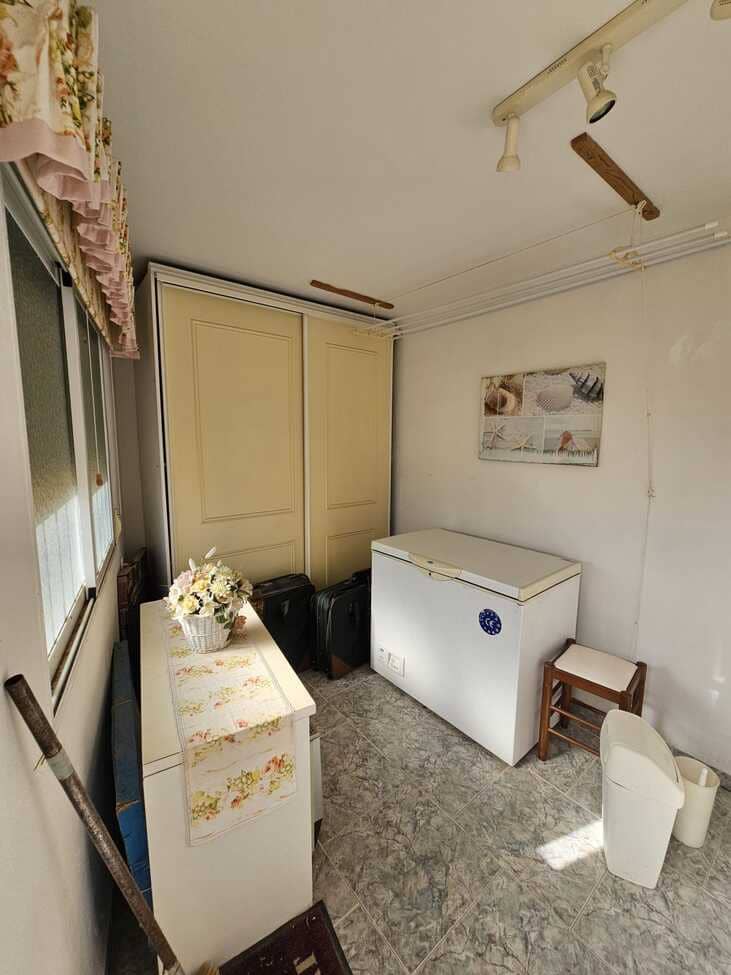 4 soveværelse Finca/Landehus til salg i Xativa med swimmingpool - € 265.000 (Ref: 9348793)