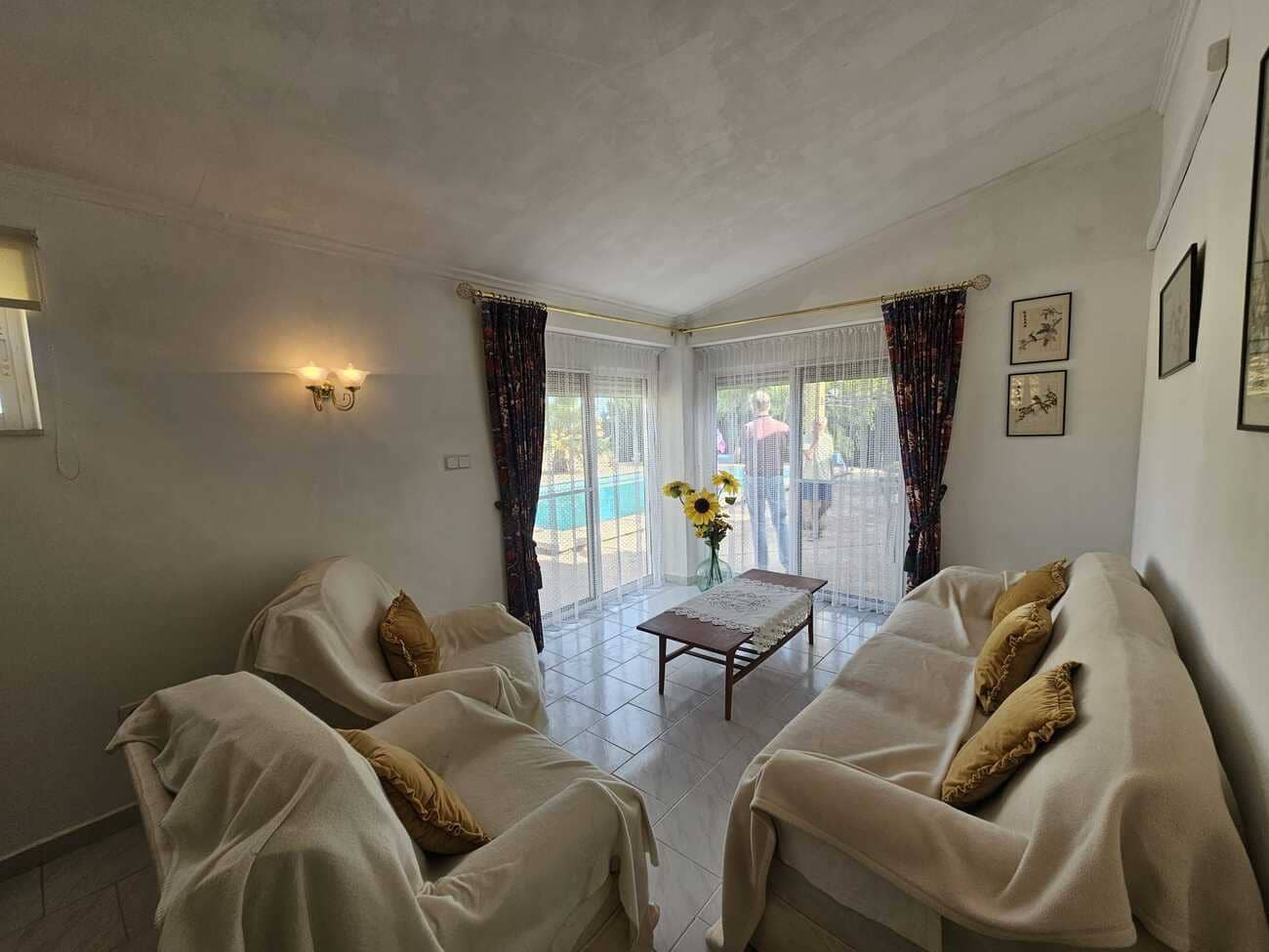 4 soveværelse Finca/Landehus til salg i Xativa med swimmingpool - € 265.000 (Ref: 9348793)