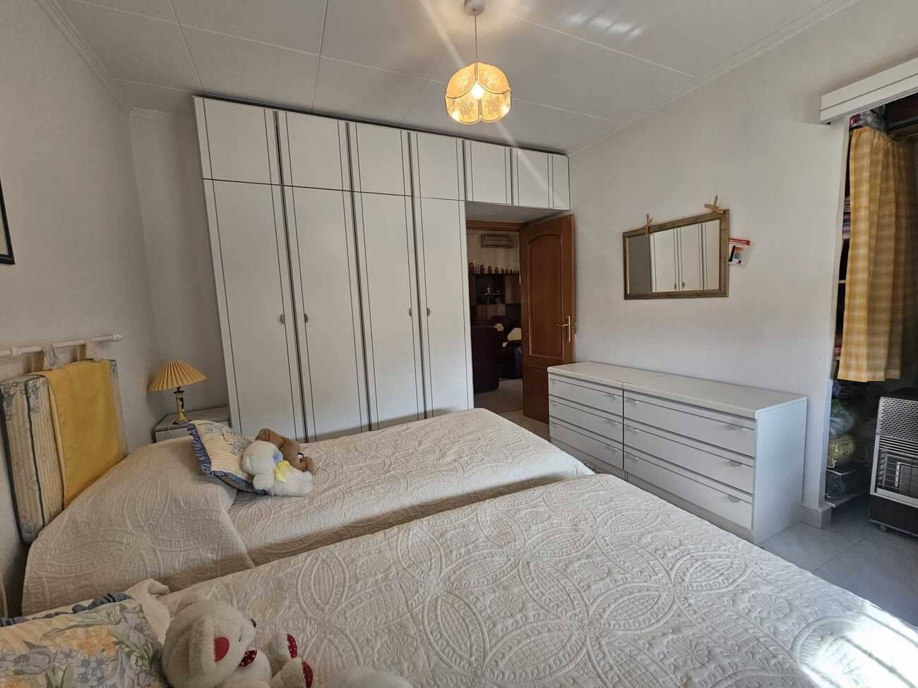 4 soveværelse Finca/Landehus til salg i Xativa med swimmingpool - € 265.000 (Ref: 9348793)