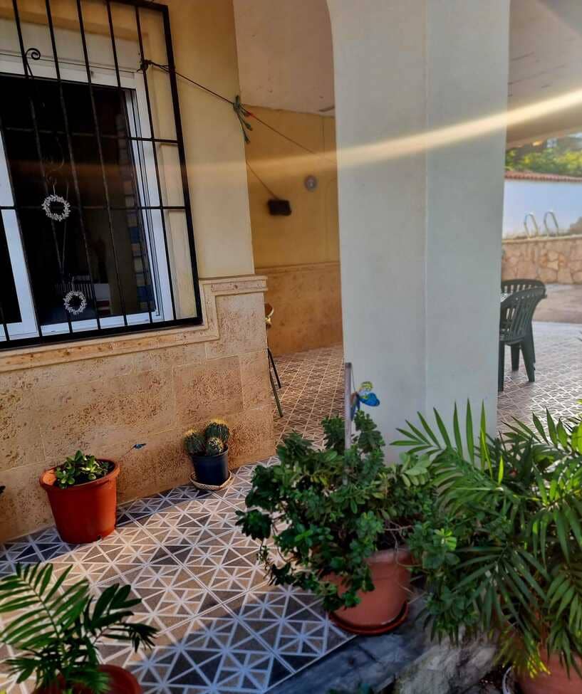 3 chambre Finca/Maison de Campagne à vendre à Canals avec piscine garage - 249 000 € (Ref: 9353012)