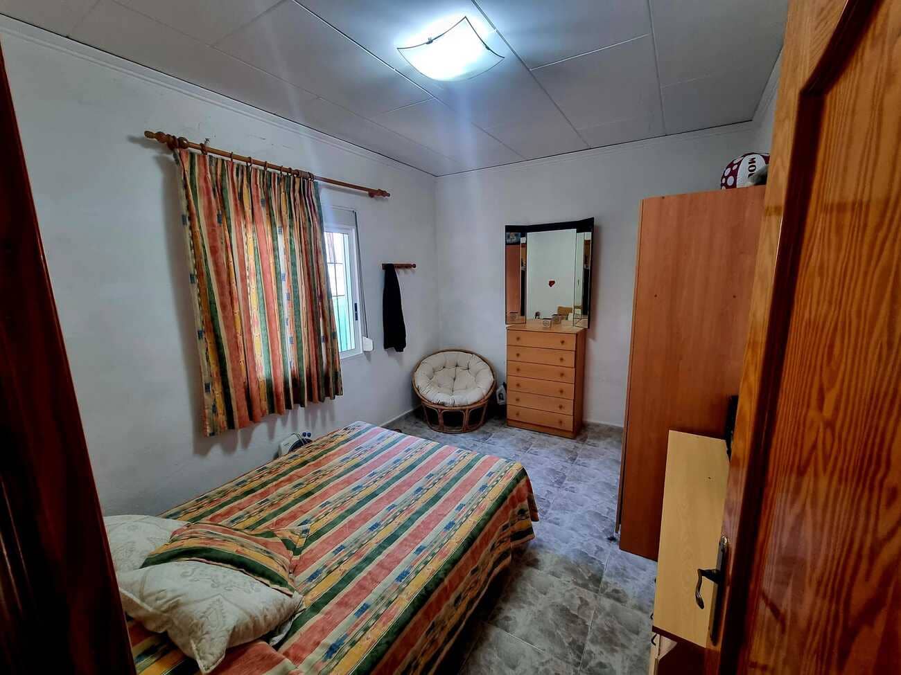 3 chambre Finca/Maison de Campagne à vendre à Canals avec piscine garage - 249 000 € (Ref: 9353012)