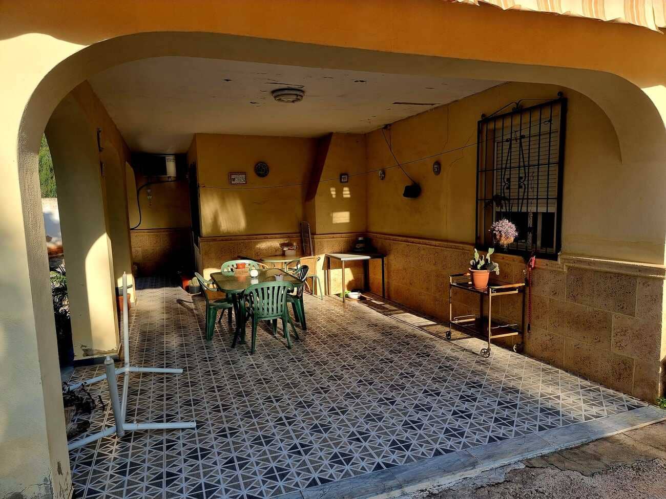 3 chambre Finca/Maison de Campagne à vendre à Canals avec piscine garage - 249 000 € (Ref: 9353012)