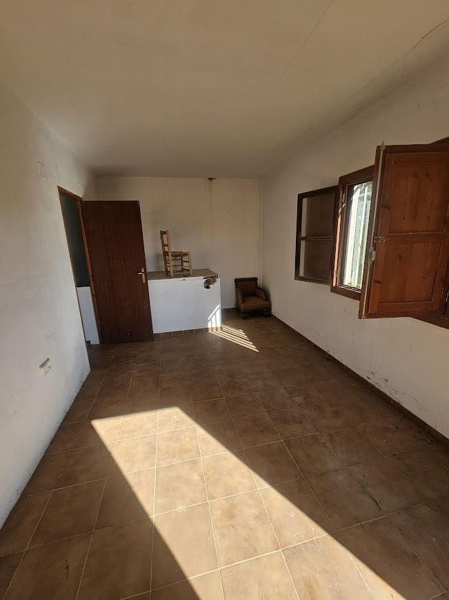 4 slaapkamer Finca/Landhuis te koop in Canals met garage - € 120.000 (Ref: 9383978)