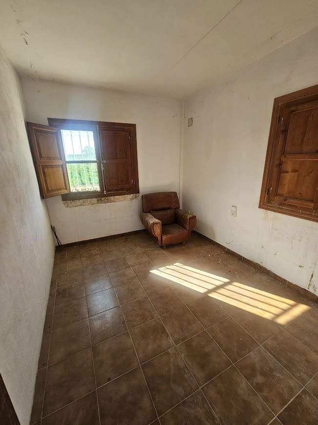 4 slaapkamer Finca/Landhuis te koop in Canals met garage - € 120.000 (Ref: 9383978)