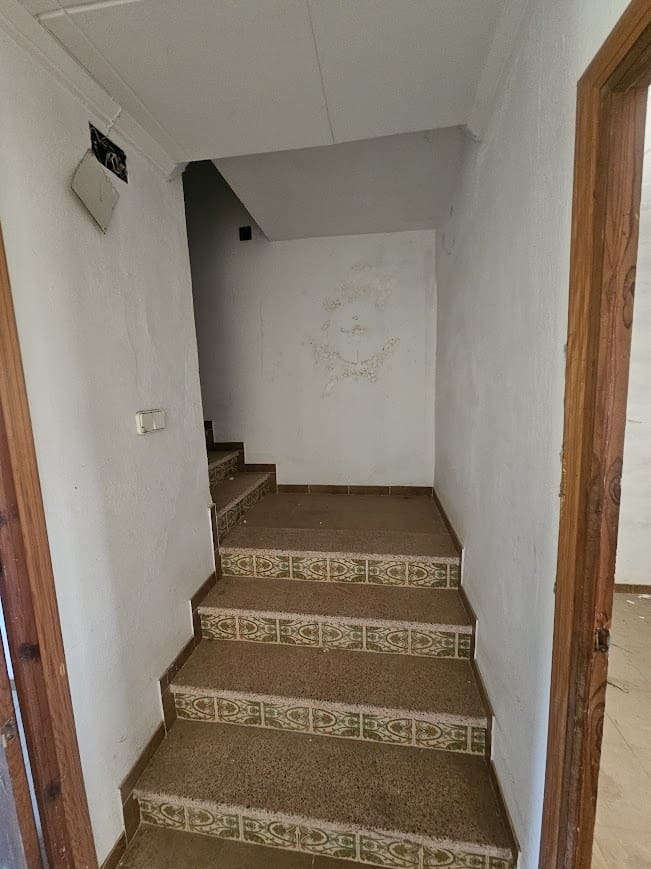 4 slaapkamer Finca/Landhuis te koop in Canals met garage - € 120.000 (Ref: 9383978)