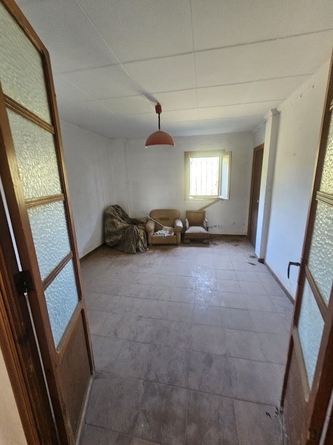 4 slaapkamer Finca/Landhuis te koop in Canals met garage - € 120.000 (Ref: 9383978)