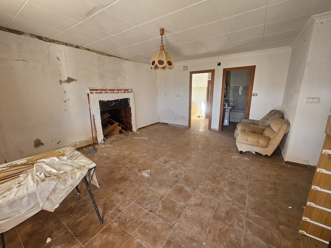 4 slaapkamer Finca/Landhuis te koop in Canals met garage - € 120.000 (Ref: 9383978)