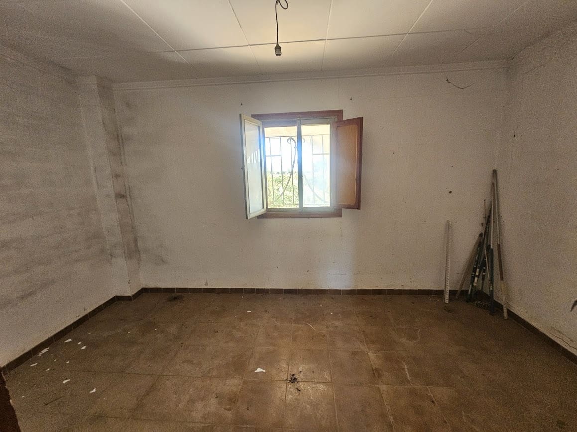 4 slaapkamer Finca/Landhuis te koop in Canals met garage - € 120.000 (Ref: 9383978)