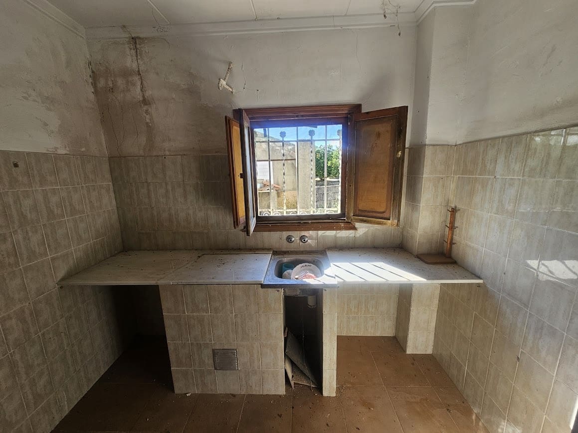 4 slaapkamer Finca/Landhuis te koop in Canals met garage - € 120.000 (Ref: 9383978)