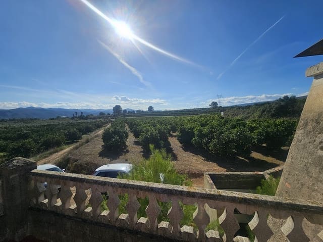 4 bedroom Finca/Country House for sale in Canals with garage - € 120,000 (Ref: 9383978)