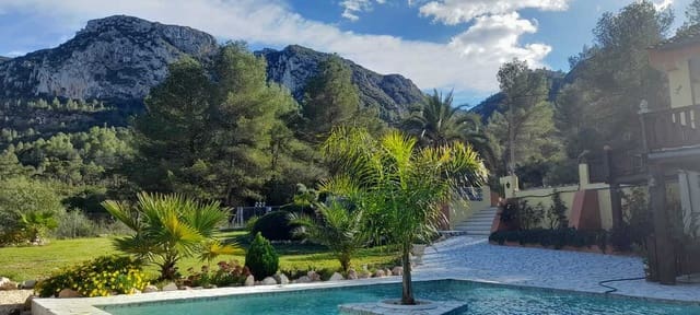 4 sovrum Finca/Hus på landet till salu i Xàtiva med pool - 450 000 € (Ref: 9481648)