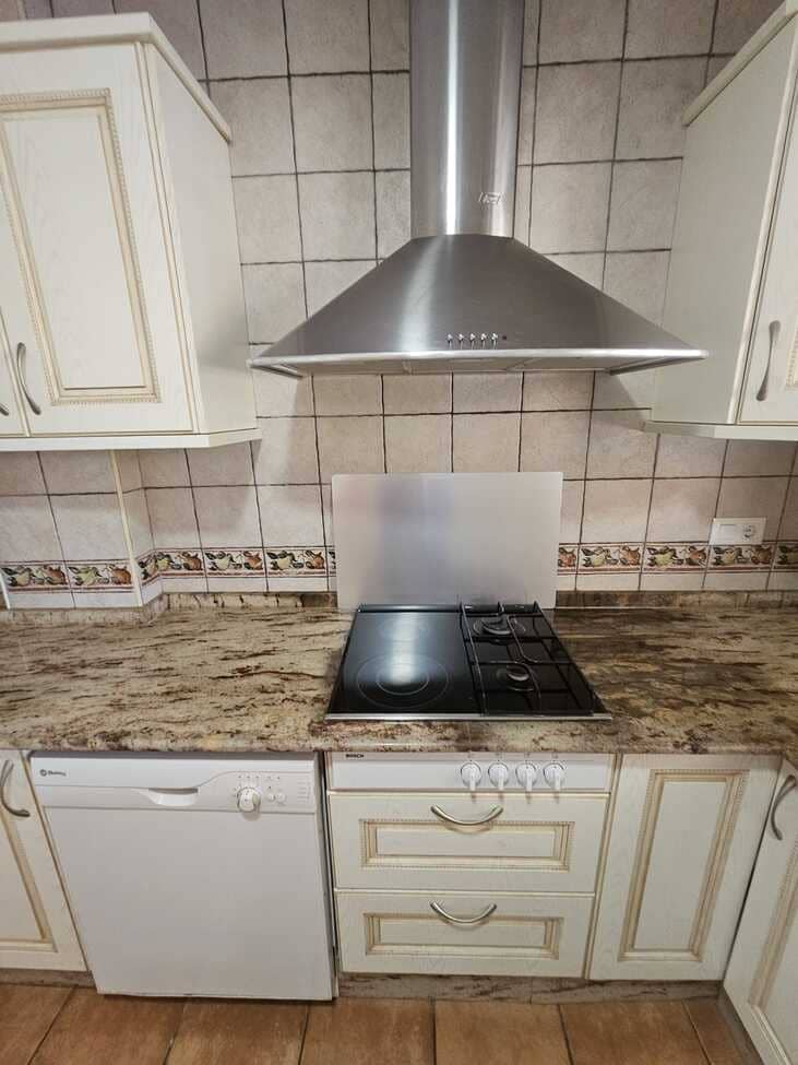 5 bedroom Villa for rent in Xativa with pool - € 2,250 (Ref: 9548471)