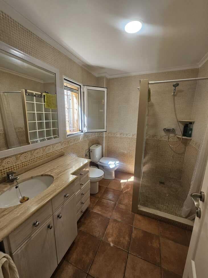 5 bedroom Villa for rent in Xativa with pool - € 2,250 (Ref: 9548471)