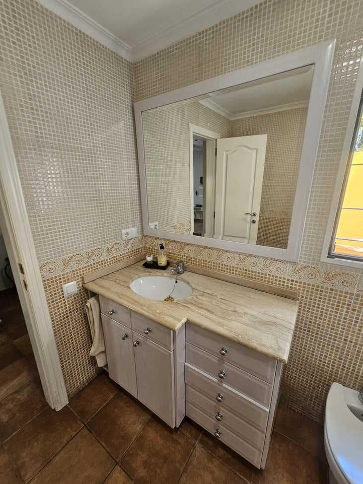 5 bedroom Villa for rent in Xativa with pool - € 2,250 (Ref: 9548471)