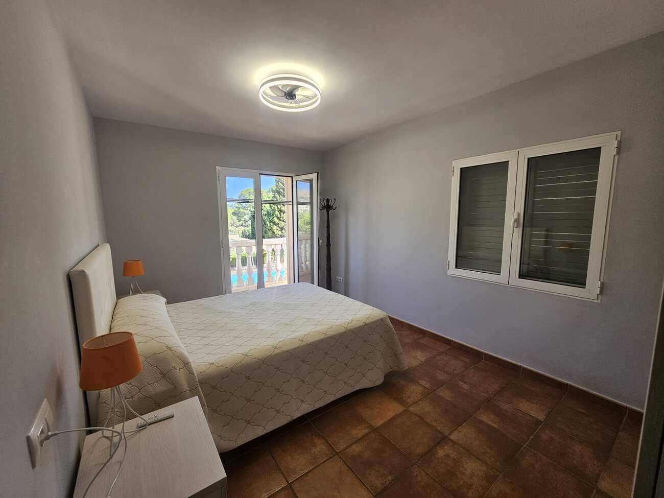 5 bedroom Villa for rent in Xativa with pool - € 2,250 (Ref: 9548471)