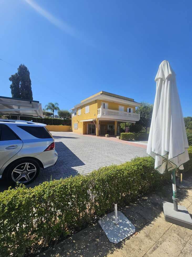 5 bedroom Villa for rent in Xativa with pool - € 2,250 (Ref: 9548471)